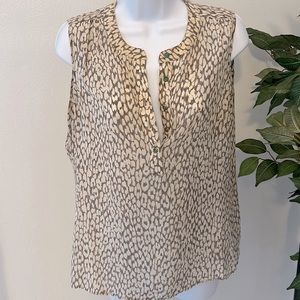 Banana Republic 100% silk top - M